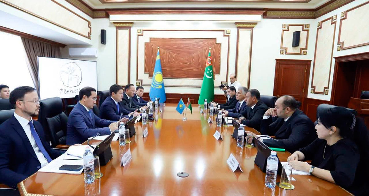 Türkmenistanyň Balkan welaýaty bilen Gazagystanyň Mangistau welaýaty strategik hyzmatdaşlygy berkidýär