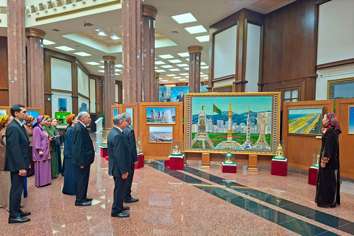 «Watanymyzyñ Garaşsyzlygy – halkymyzyñ bagtyýarlygy» atly sergi guraldy